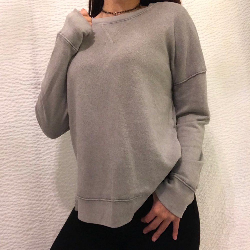 Grey Sweatshirt NWOT || Size S